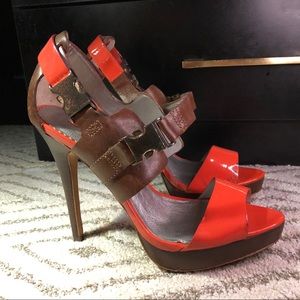Report signature heels in bad shape